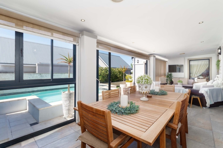 4 Bedroom Property for Sale in Bergsig Western Cape
